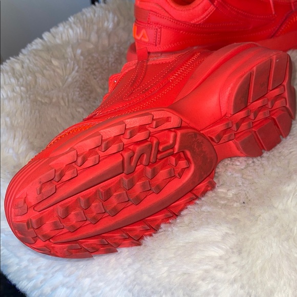 Fila Bold bright pink neon Sneakers owned by me not new but hardly warn - Picture 7 of 12